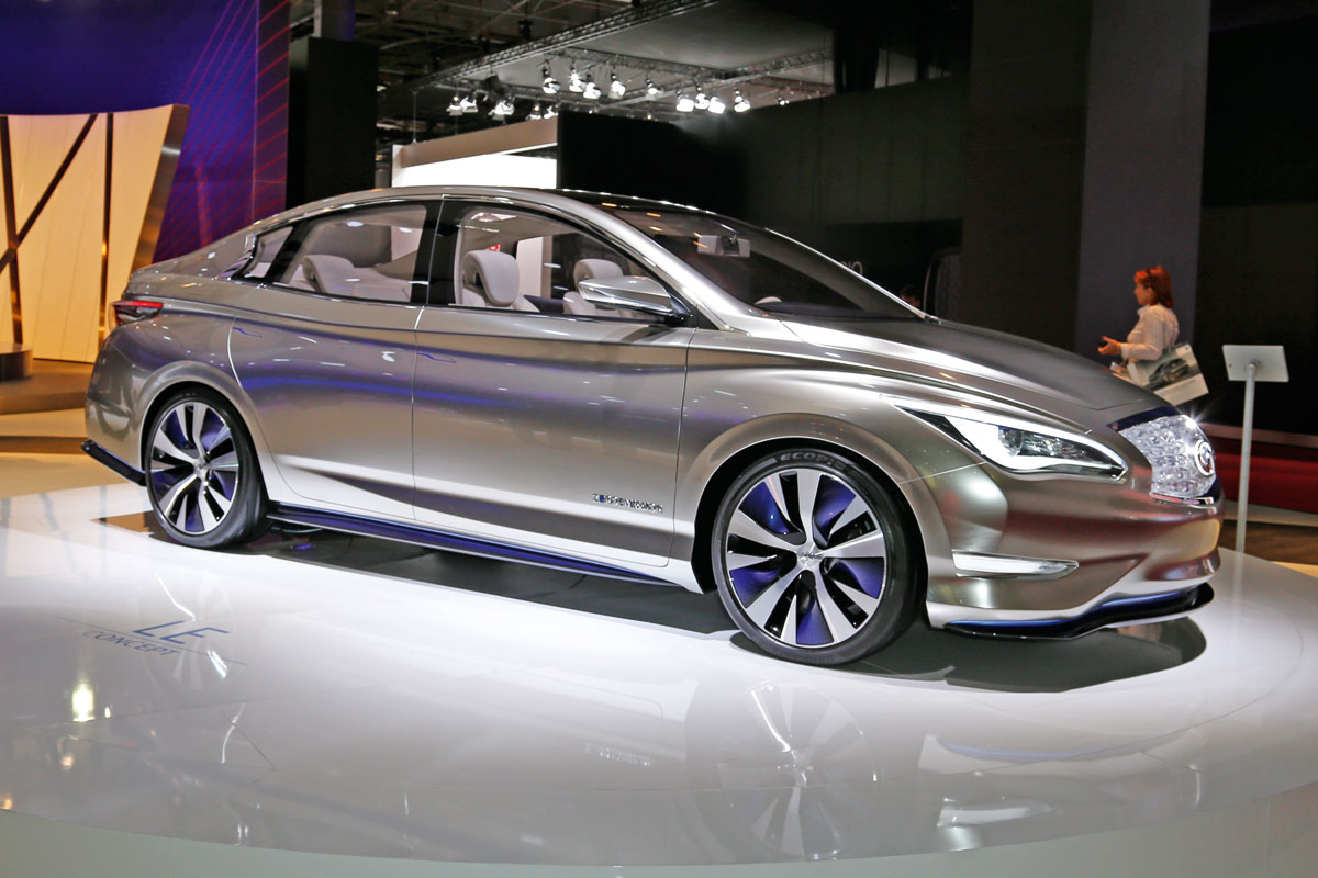 Infiniti LE Concept