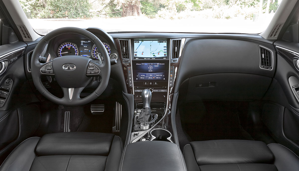 Infiniti Q50 S Hybrid Interior