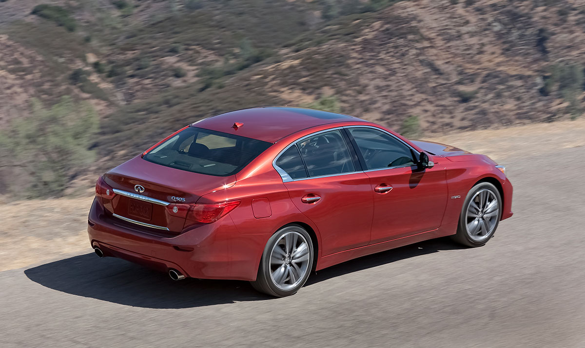 Infiniti Q50 S Hybrid Rear seats