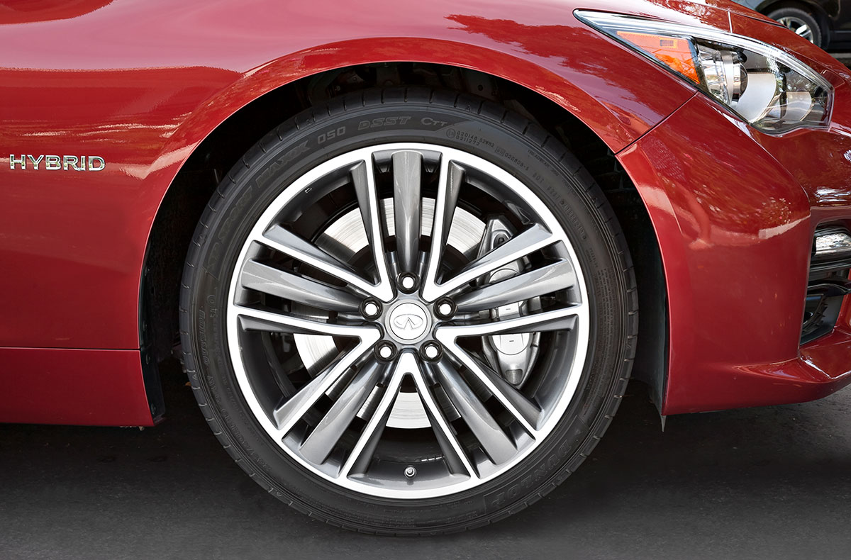 Infiniti Q50 S Hybrid Wheel