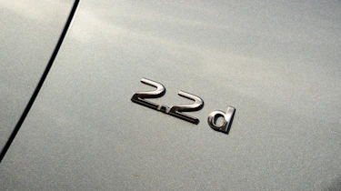 Infiniti Q50 diesel 2014 badge
