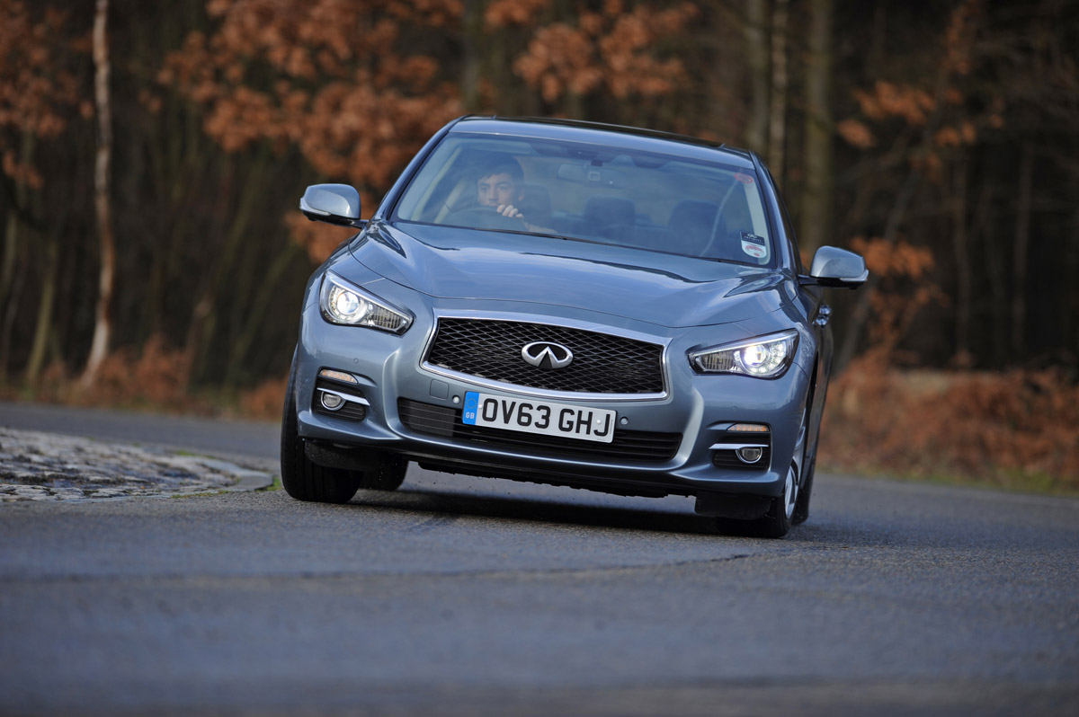 Infiniti Q50 diesel 2014 front action
