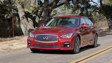 Infiniti Q50 S Hybrid Front action