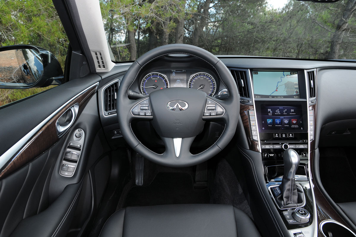 Infiniti Q50 dashboard