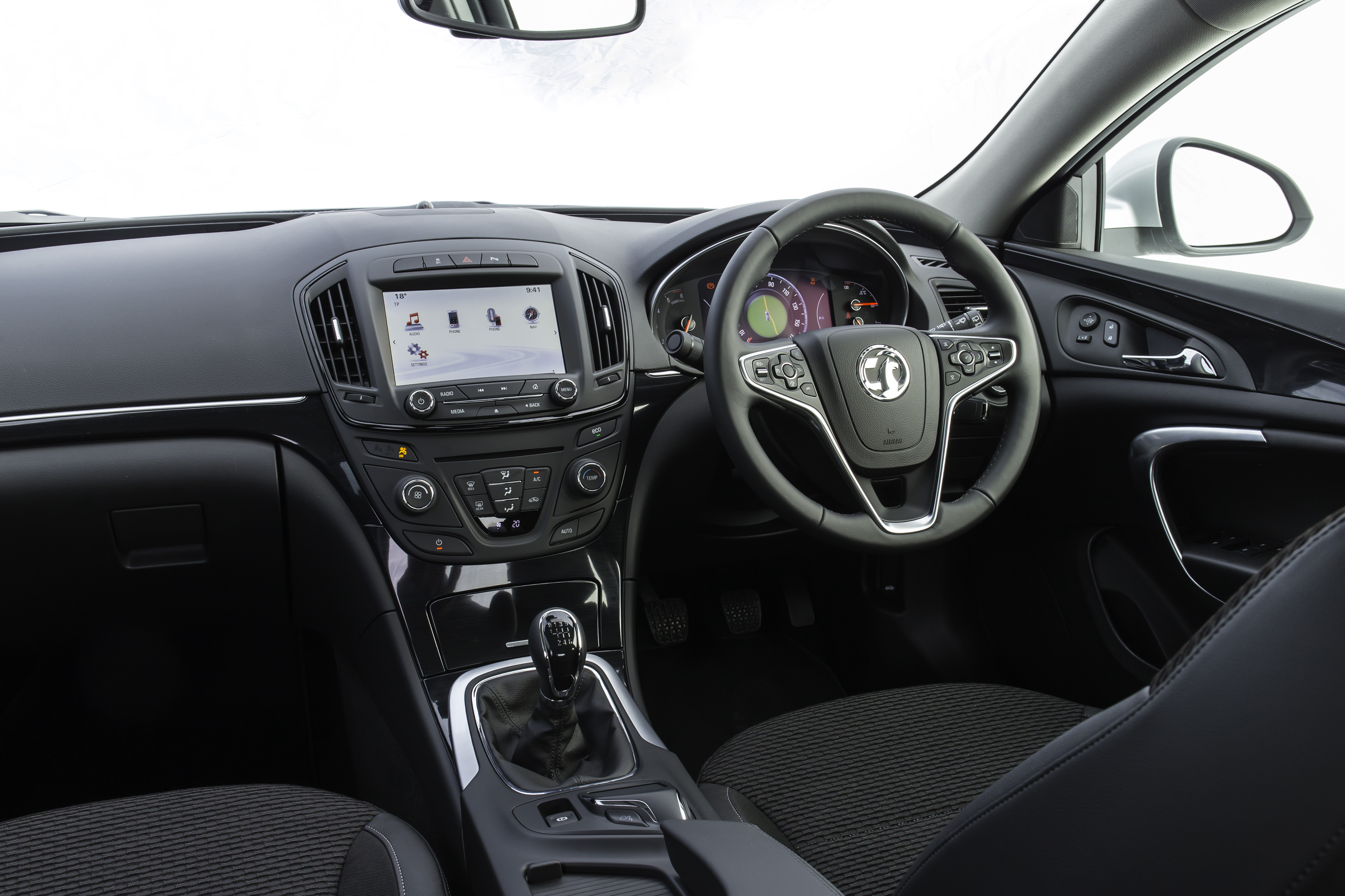 Vauxhall Insignia facelift 2013 pic