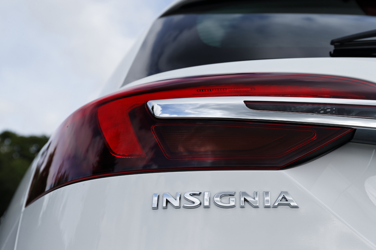 Vauxhall Insignia Country Tourer badge