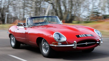 Jaguar E-Type front tracking