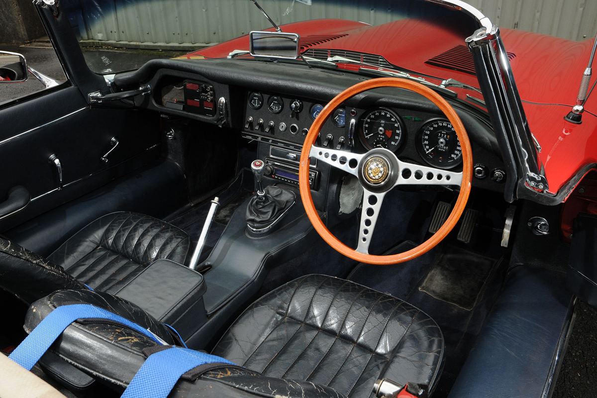 Jaguar E-Type interior