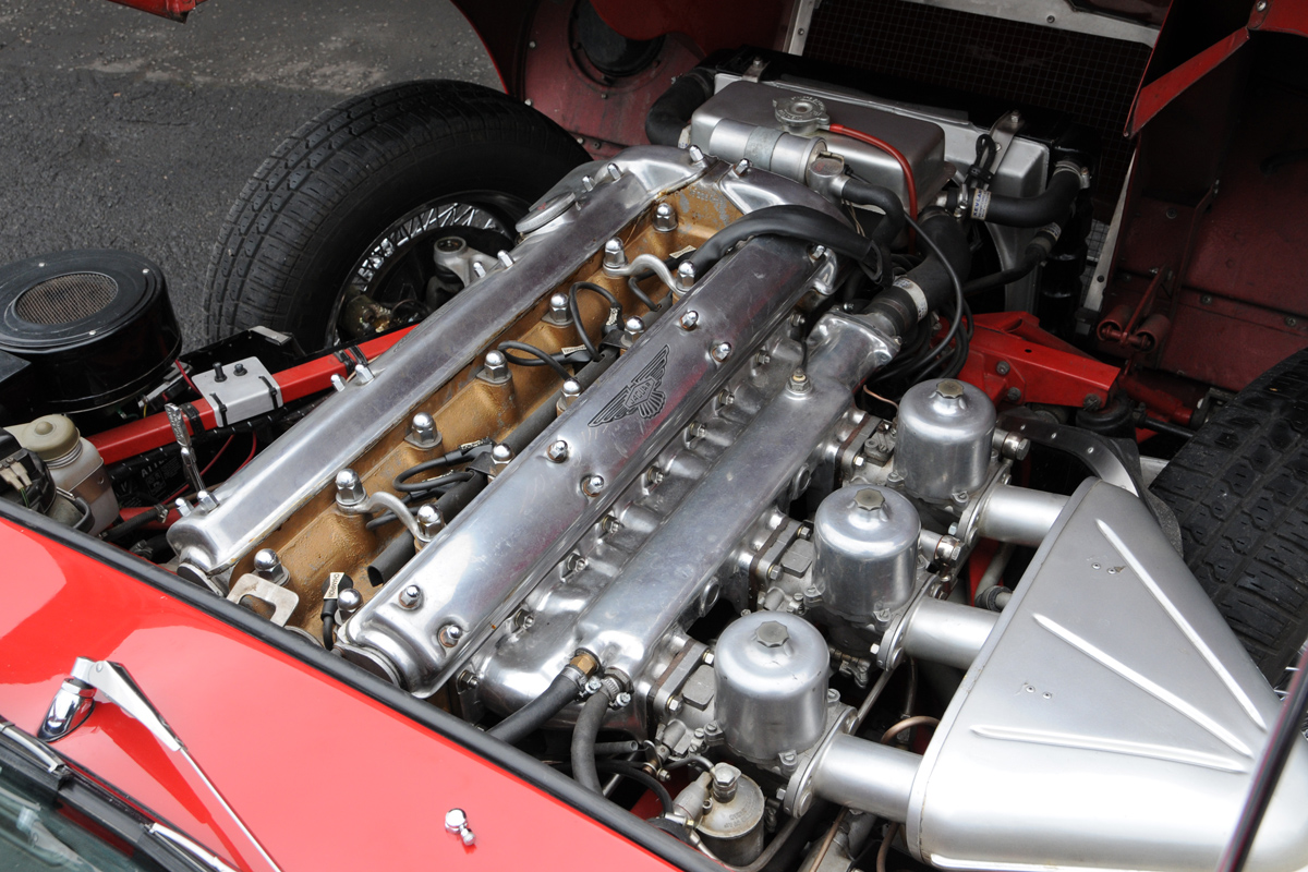 Jaguar E-Type engine