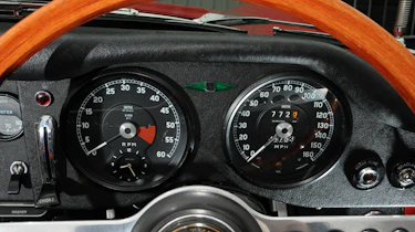 Jaguar E-Type dials