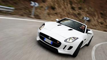Jaguar F-Type V8S cornering