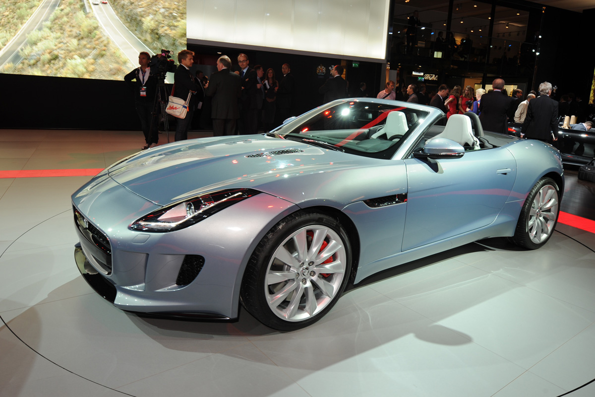 Jaguar F-Type front cornering