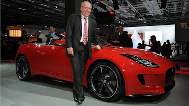 Jaguar F-Type rear tracking
