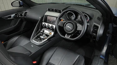 Jaguar F-Type V6S interior
