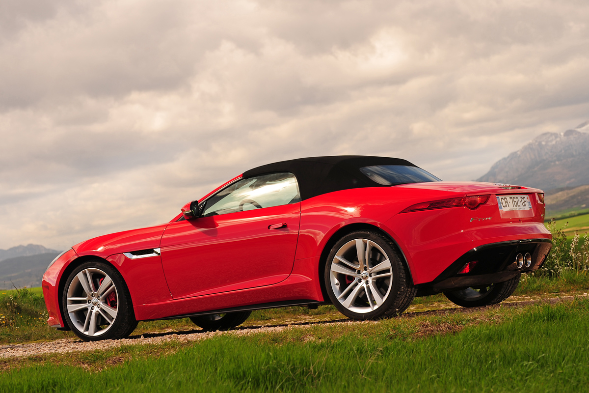 Jaguar F-Type rear static