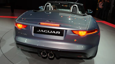 Jaguar F-Type gear lever