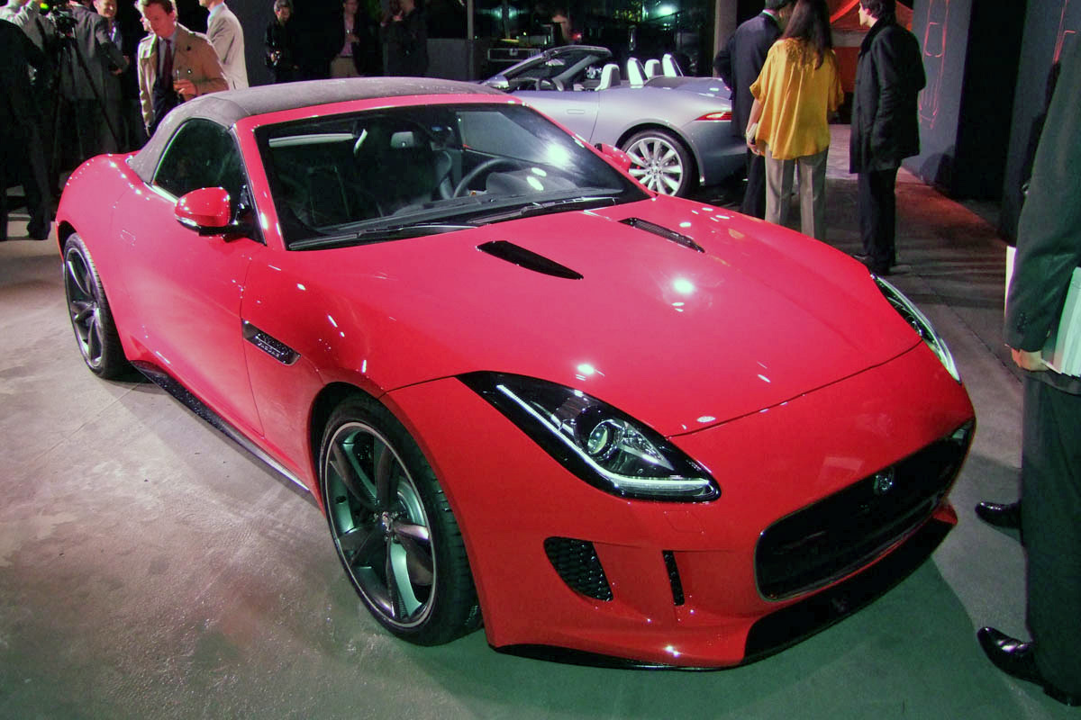 Jaguar F-Type Roadster front three-quarters