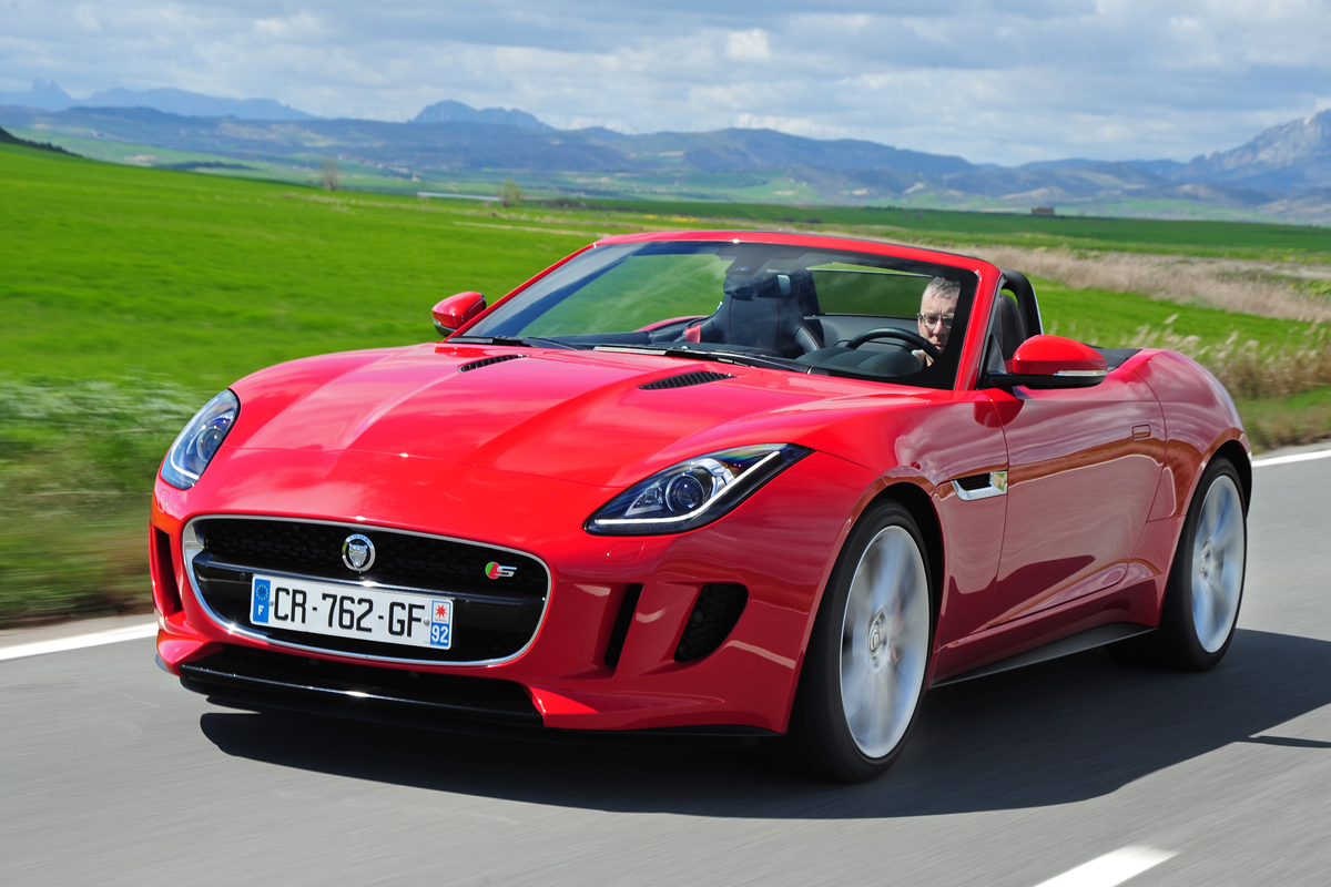 Jaguar F-Type S front tracking