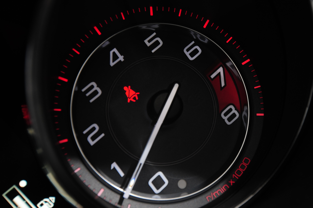 Jaguar F-Type S dials