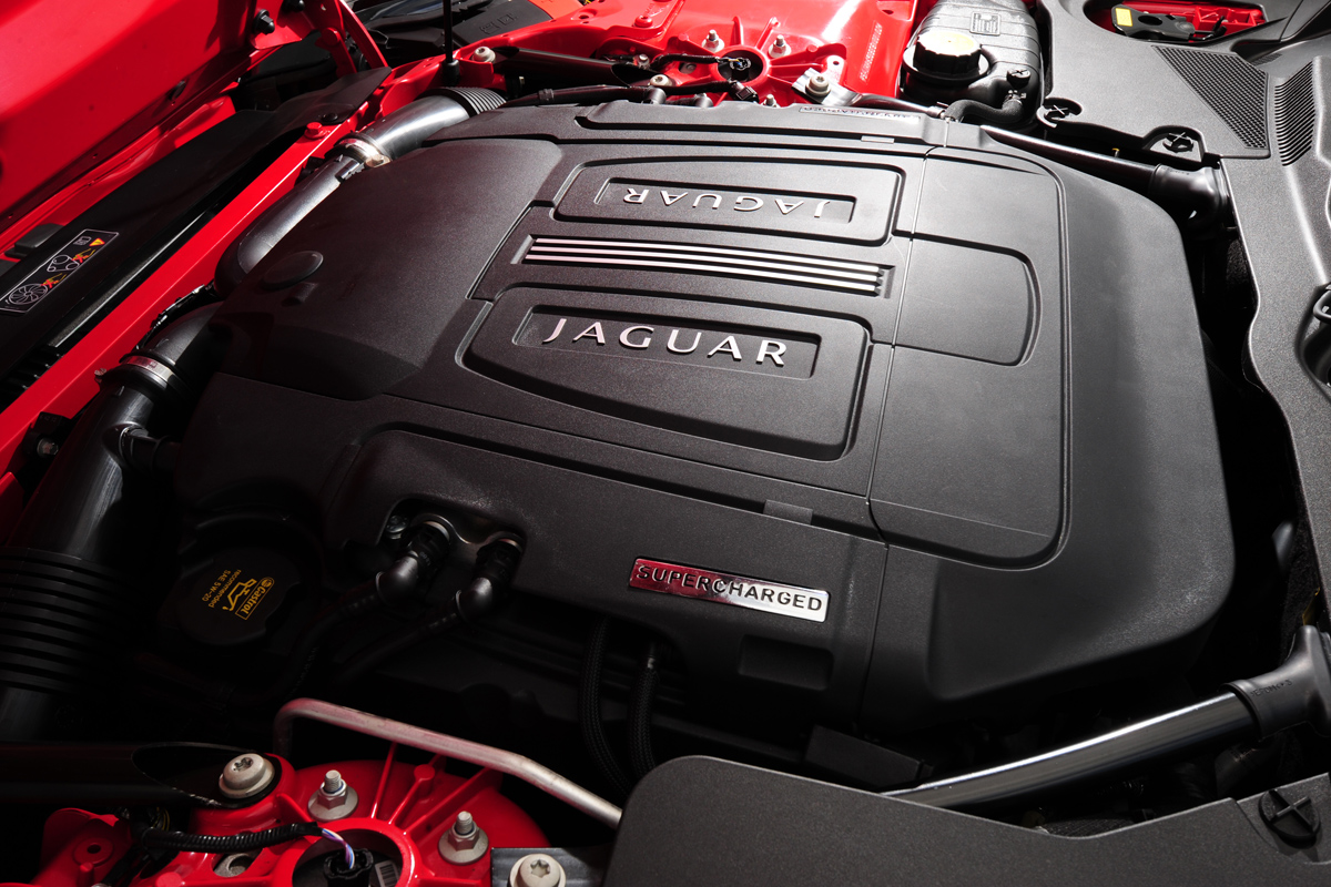 Jaguar F-Type S engine
