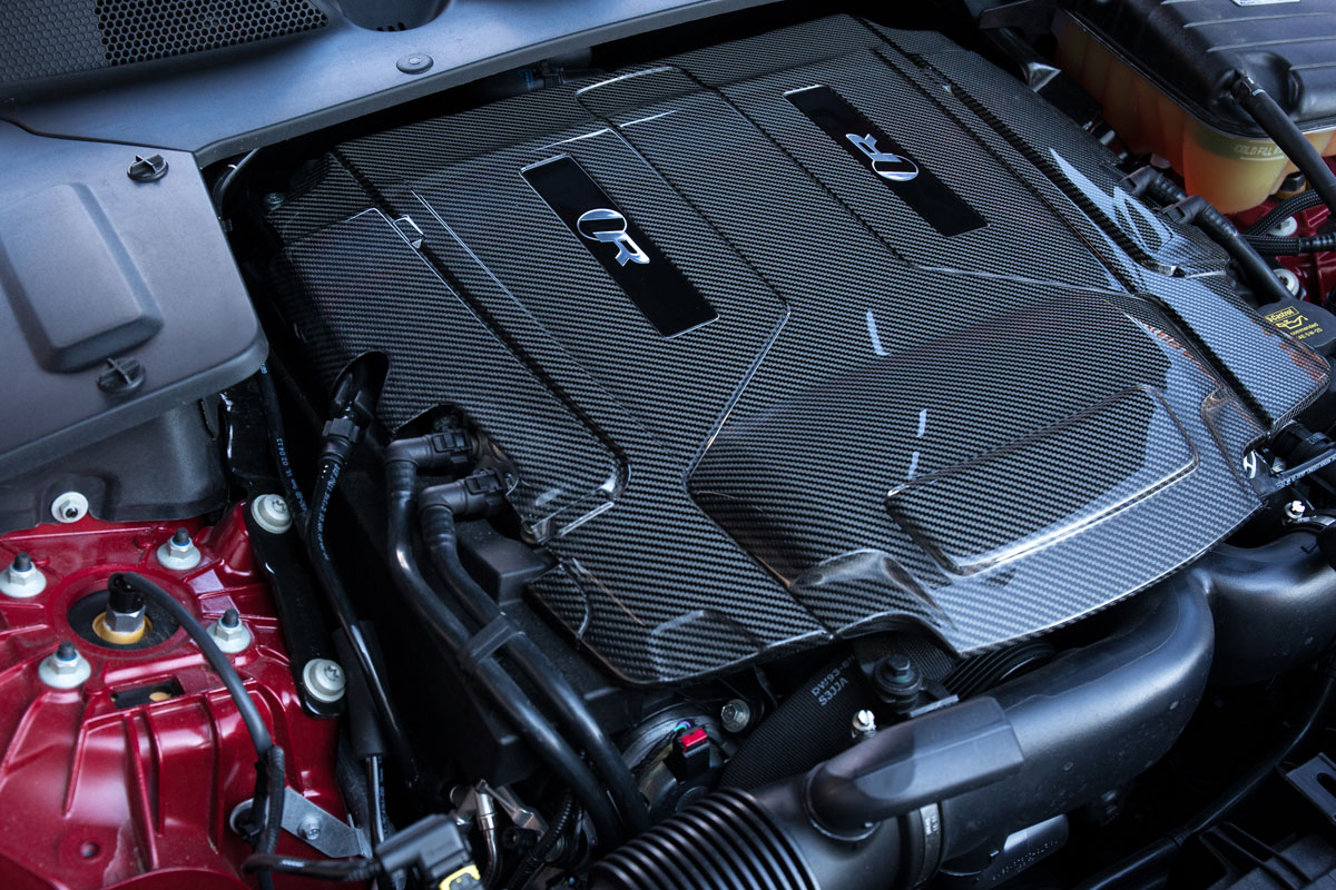 Jaguar XJR engine