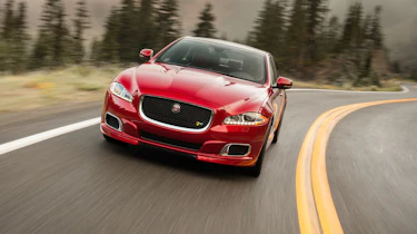 Jaguar XJR front track 2