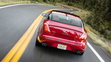 Jaguar XJR rear tracking