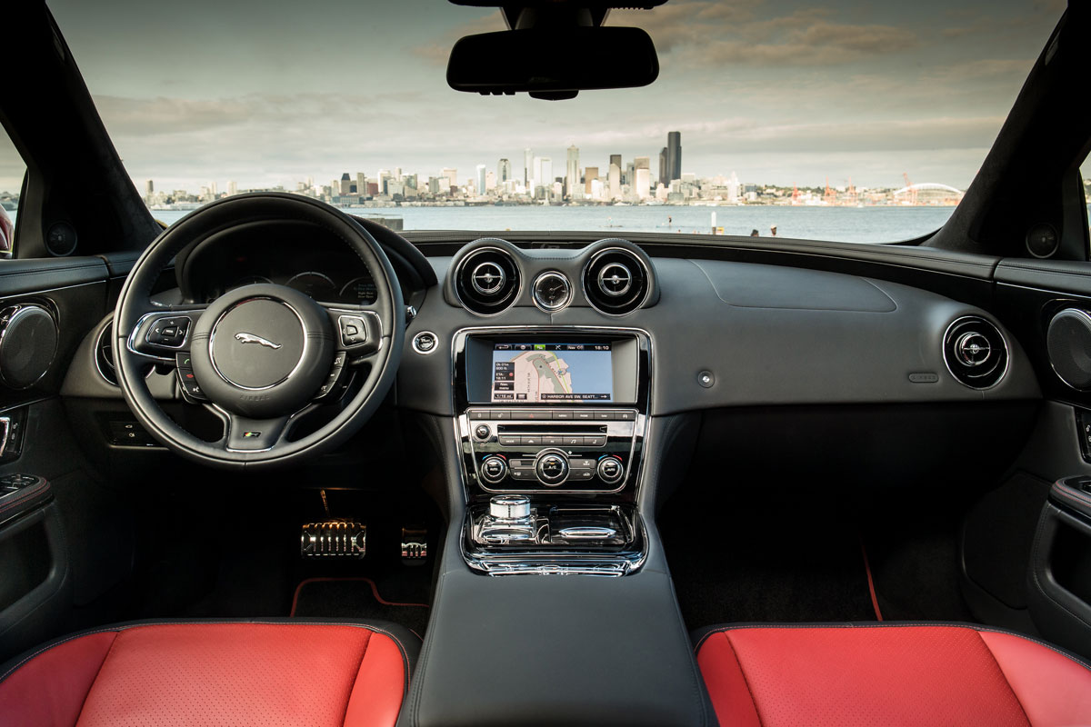 Jaguar XJR interior