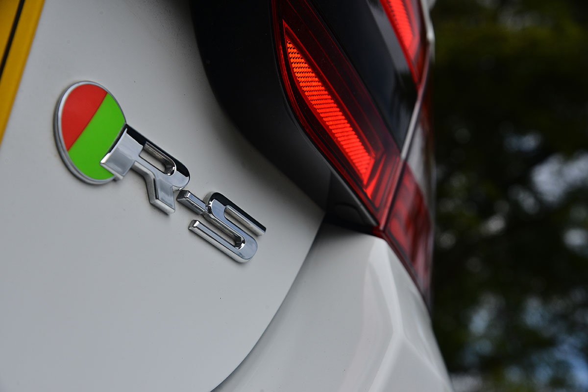 Jaguar XFR-S badge