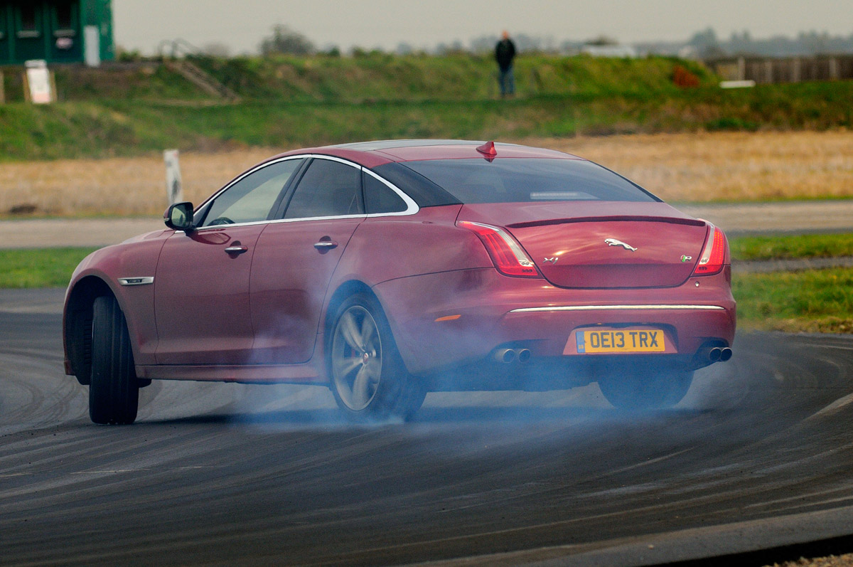 Jaguar XJR saloon drift rear