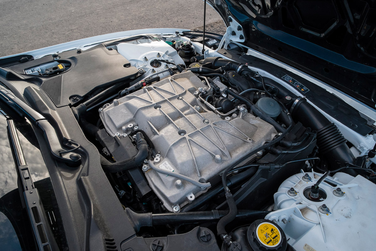 Jaguar XKR-S GT coupe engine