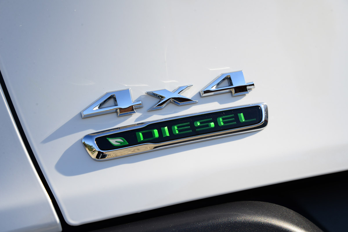 Jeep Cherokee diesel 2014 badge