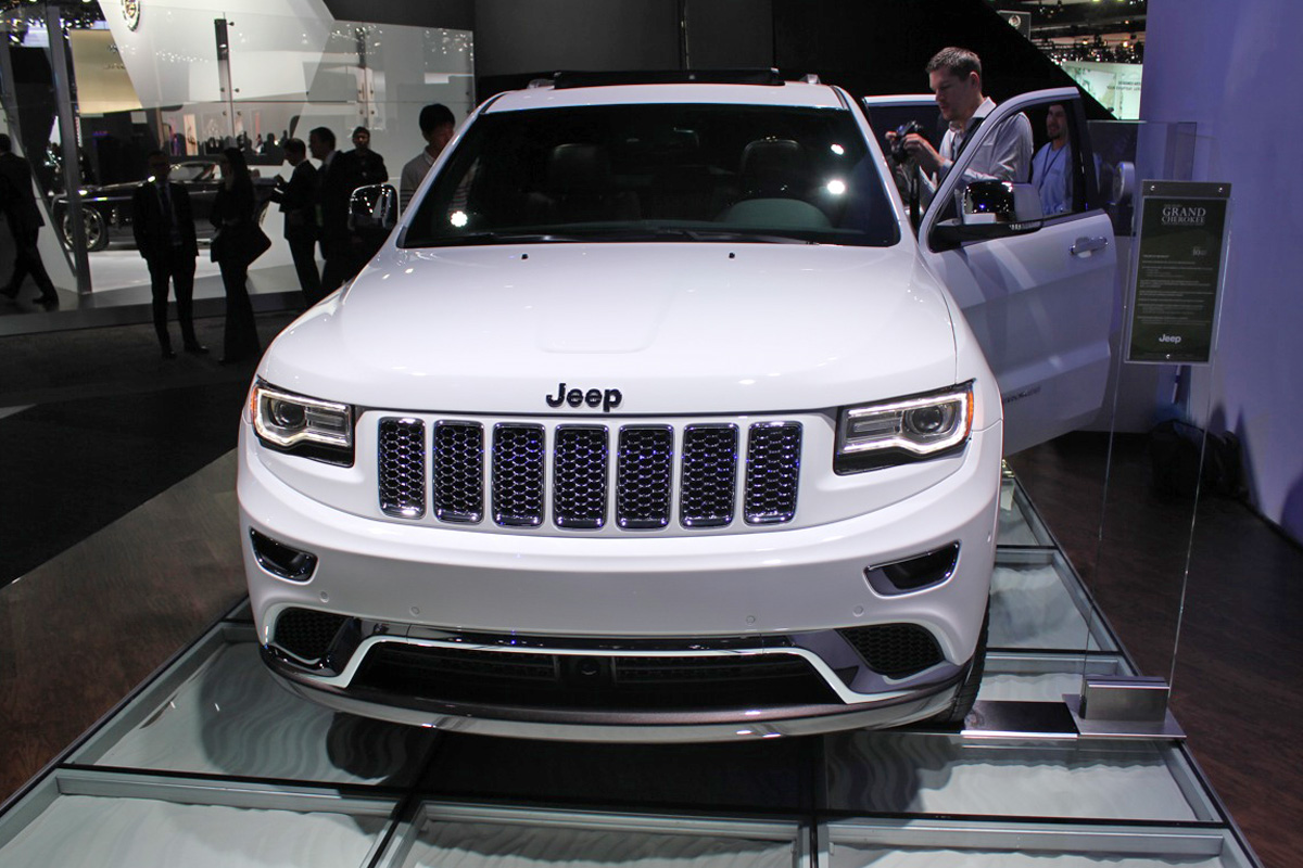 Jeep Grand Cherokee front