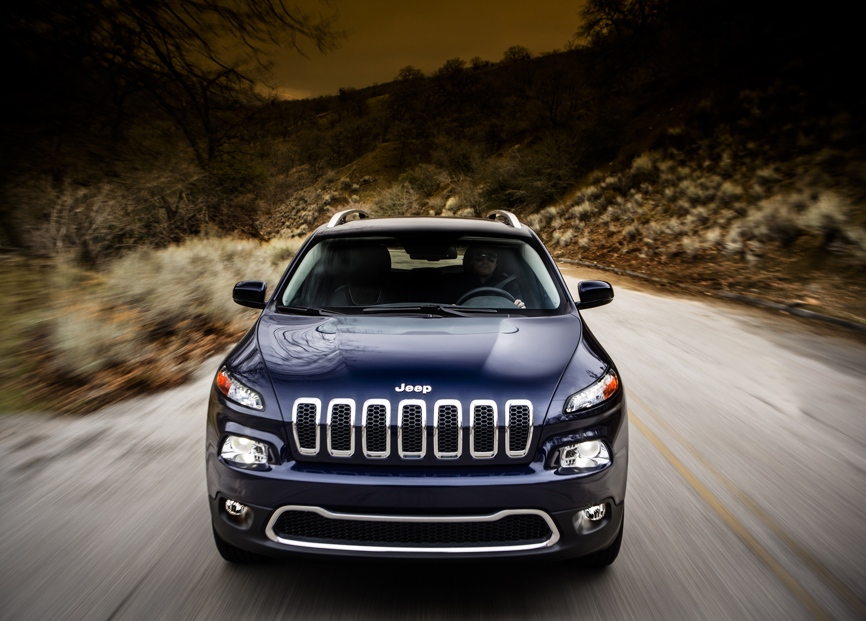 Jeep Cherokee front tracking