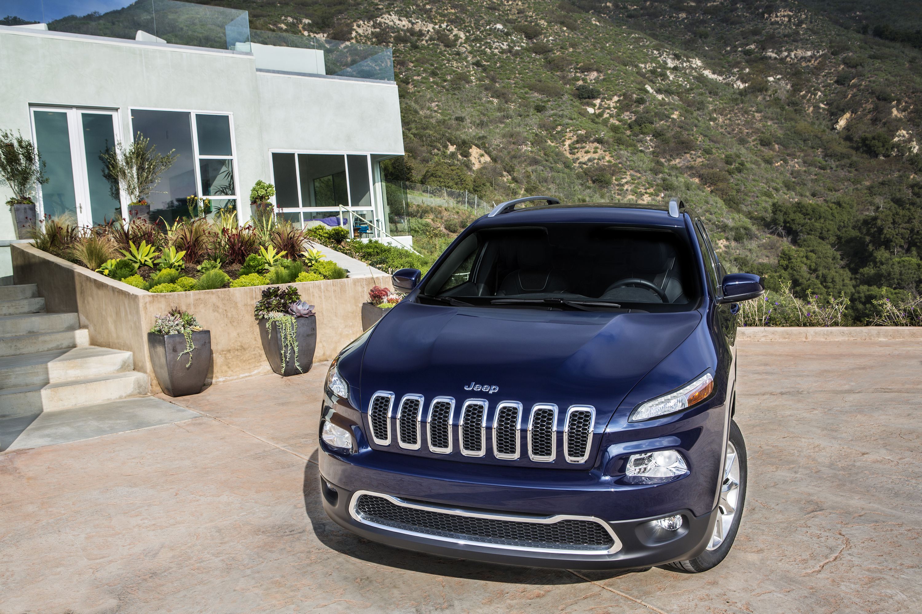 Jeep Cherokee static view