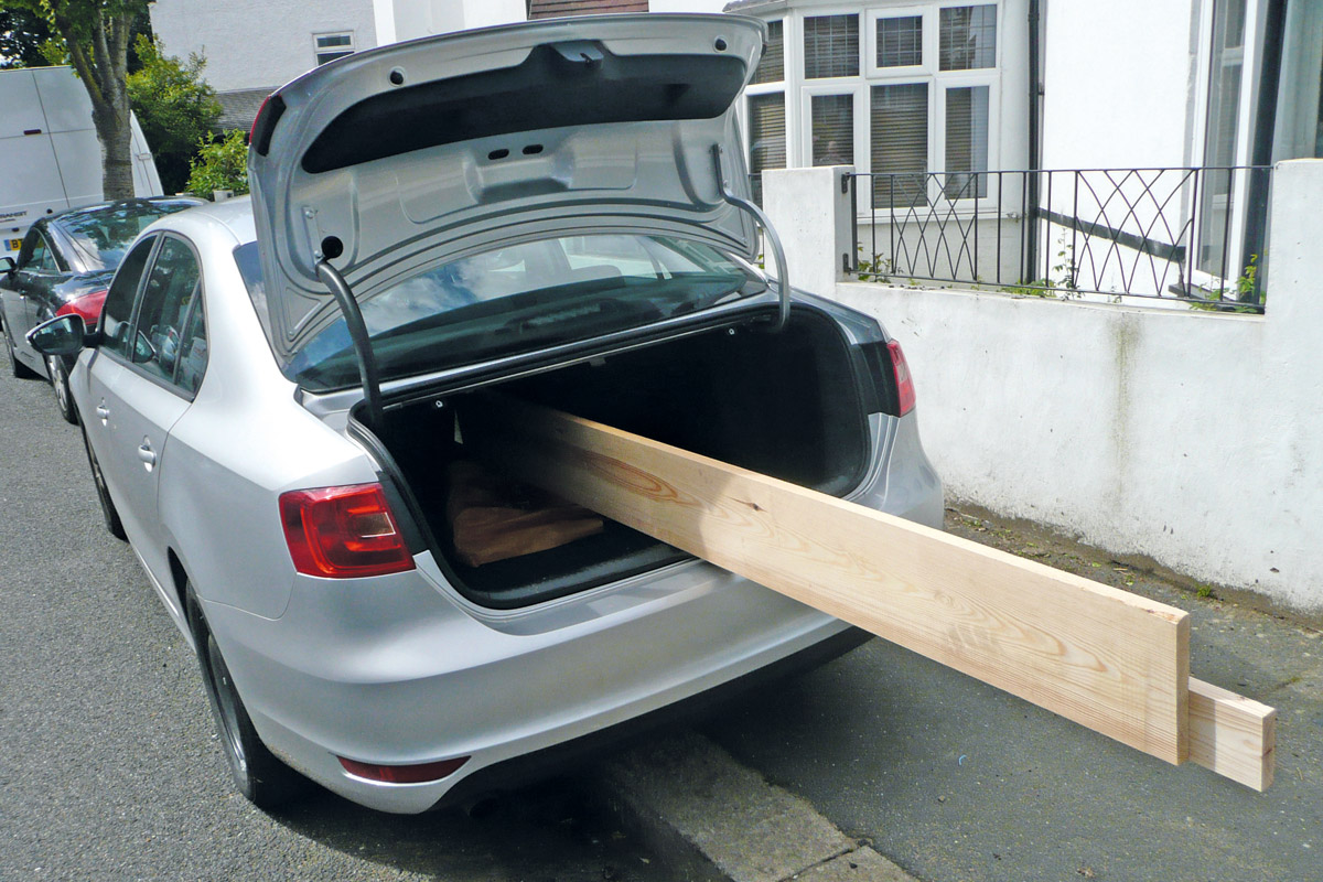Volkswagen Jetta boot open