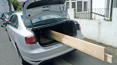 Volkswagen Jetta boot open