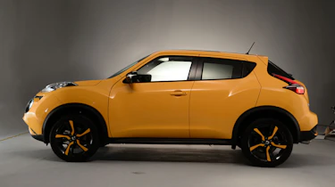 Nissan Juke 2014 - side