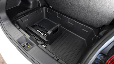 Nisan Juke Nismo storage