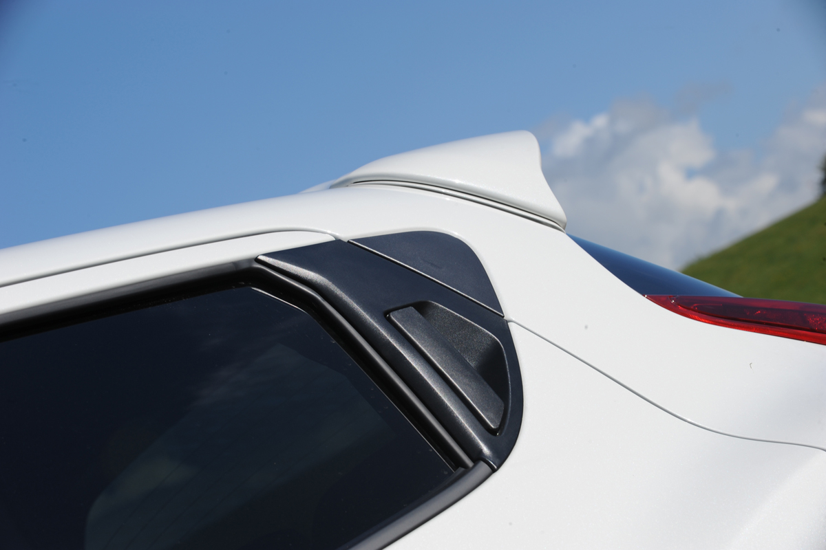 Nisan Juke Nismo door handle