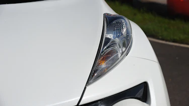 Nisan Juke Nismo front light