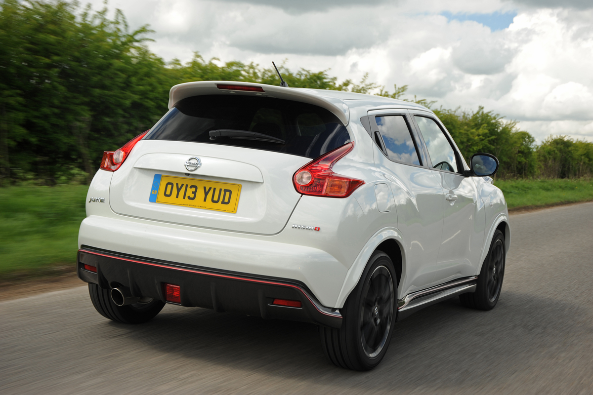 Nisan Juke Nismo rear tracking
