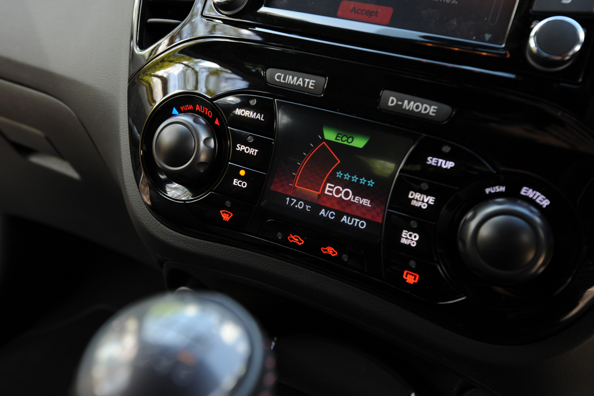 Nisan Juke Nismo stereo