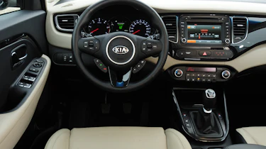 Kia Carens interior