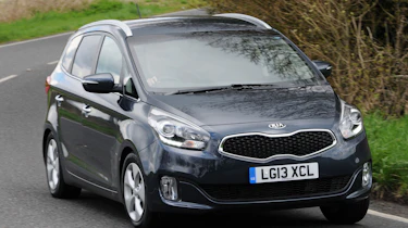 Kia Carens 2 1.7 CRDi front cornering