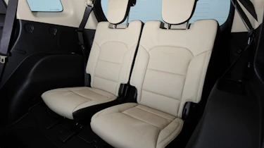 Kia Carens rear seats