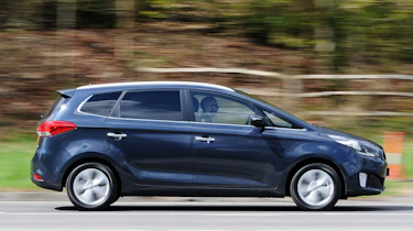 Kia Carens 2 1.7 CRDi panning