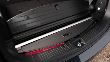 Kia Carens boot detail