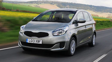 Kia Carens front tracking