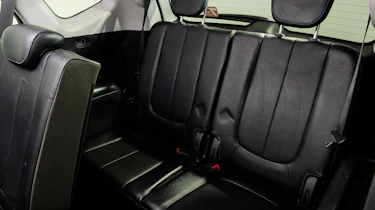 Kia Carens rear seats